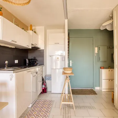 Porte D'hermes - Appt Climatise A 1km De La Plage Apartman Fréjus